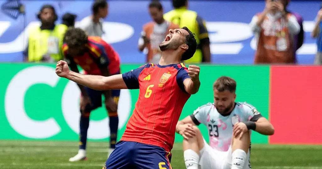 Spain leave it late to book semifinal date with France