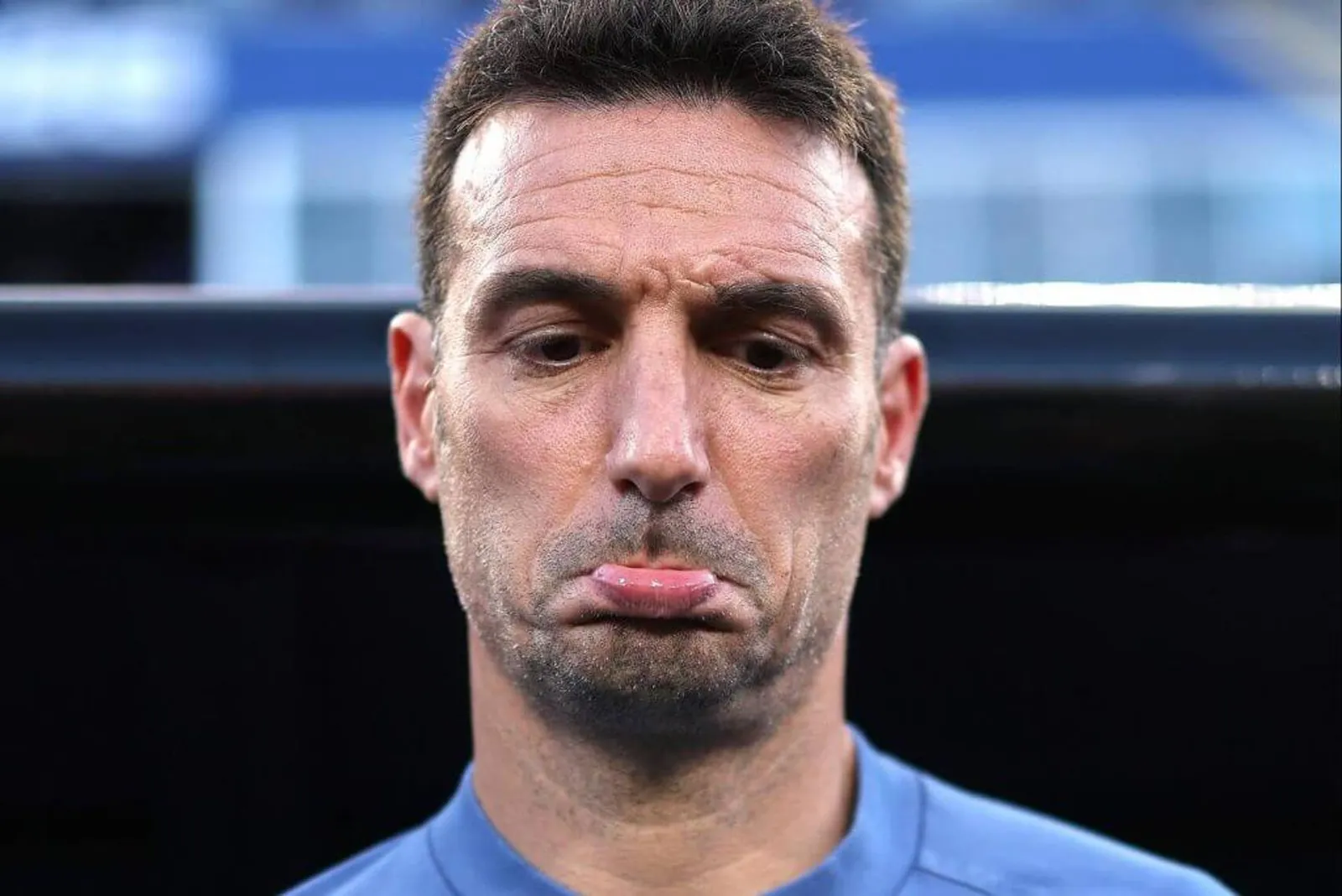 Lionel Scaloni on the verge of tears